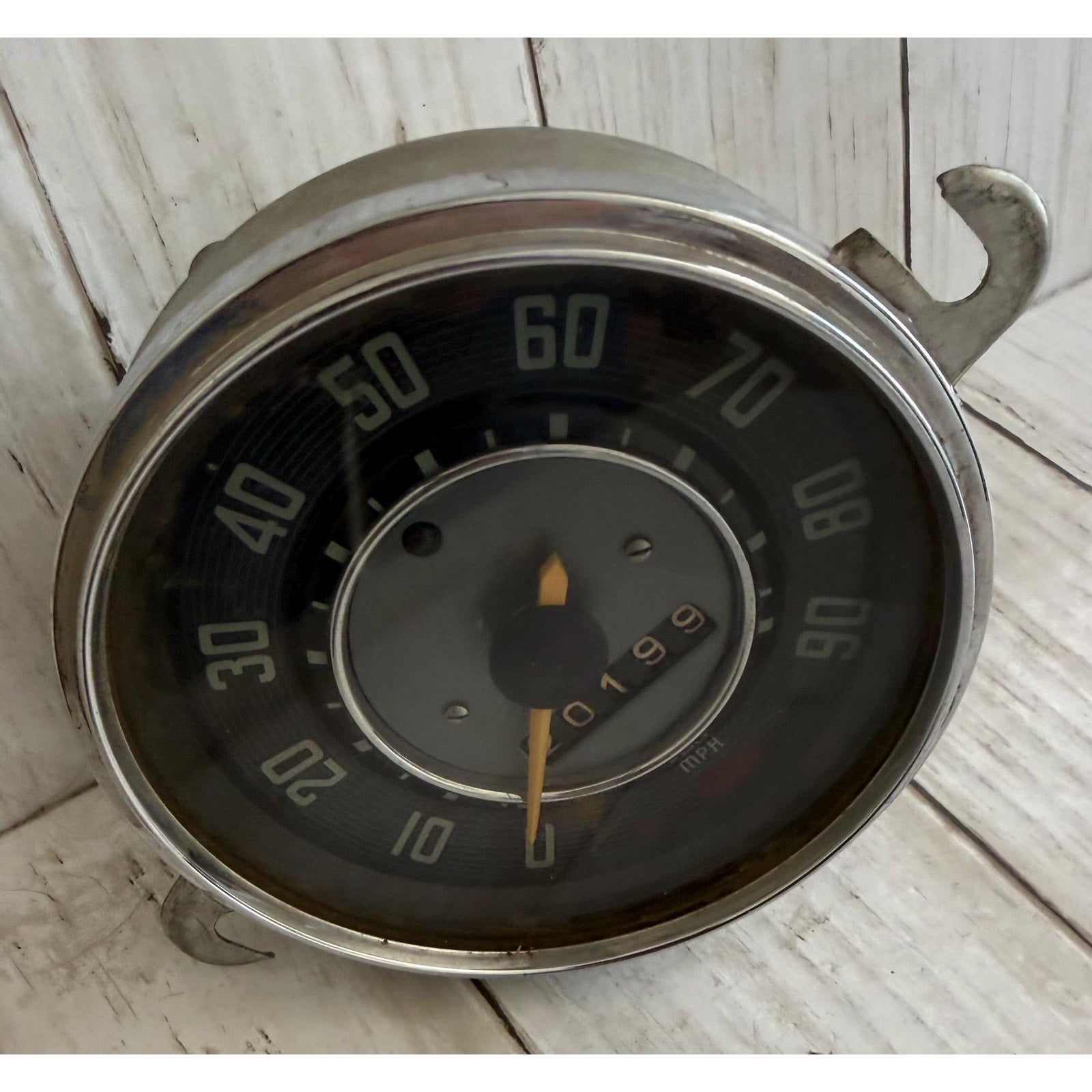 11957023c VDO VW Speedometer - Untested