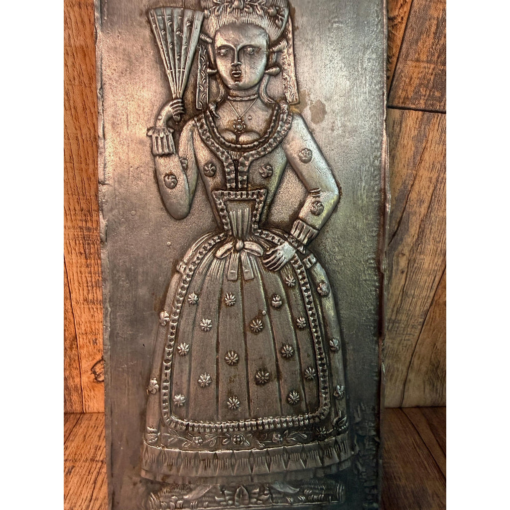 Deutsches Brotmuseum Pewter Bread Mold with Woman Design