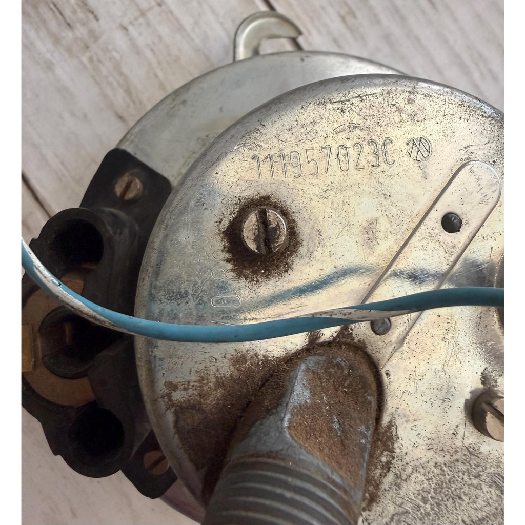 11957023c VDO VW Speedometer - Untested