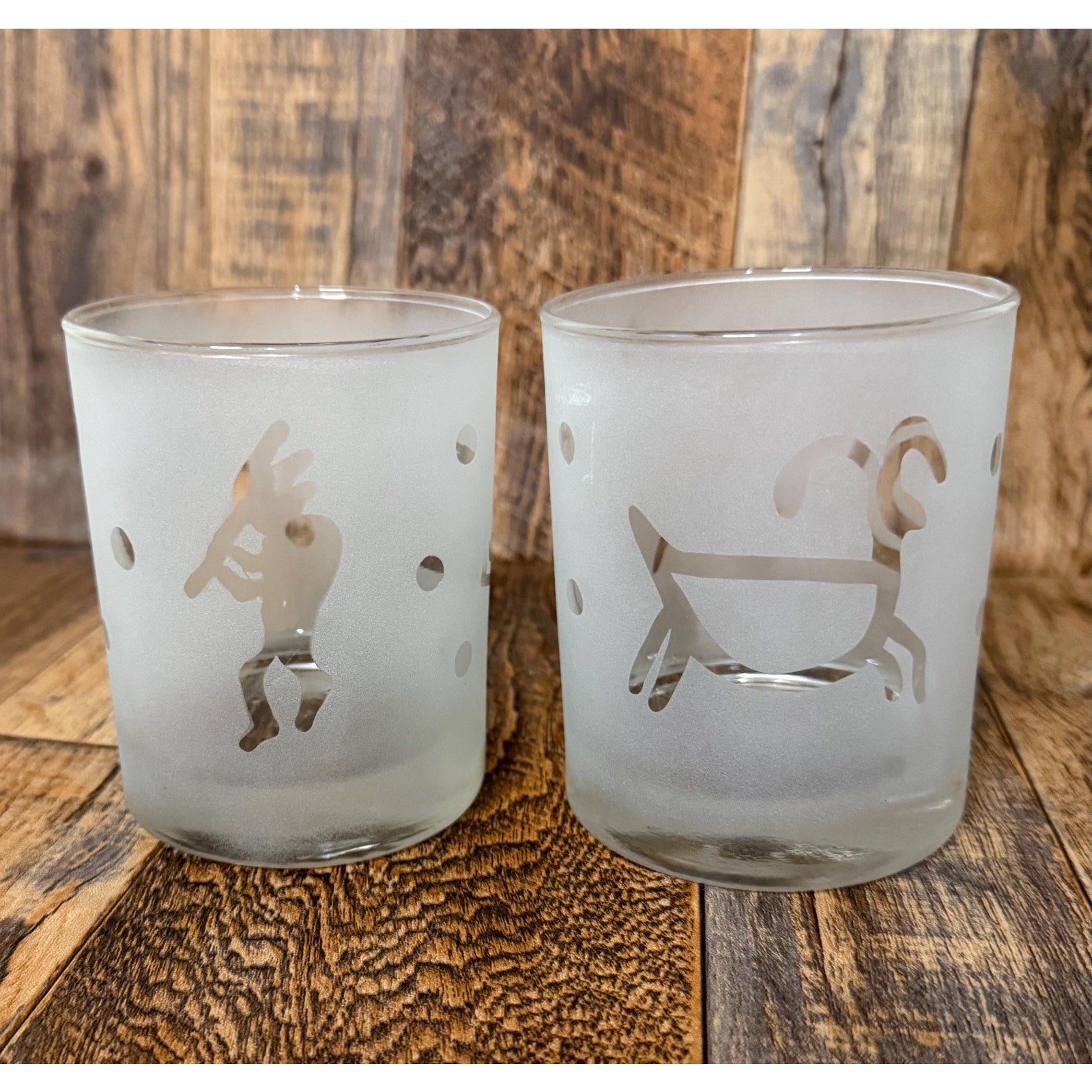 Rare Design - Pair Anchor Hocking Etched Glass Whiskey Glasses