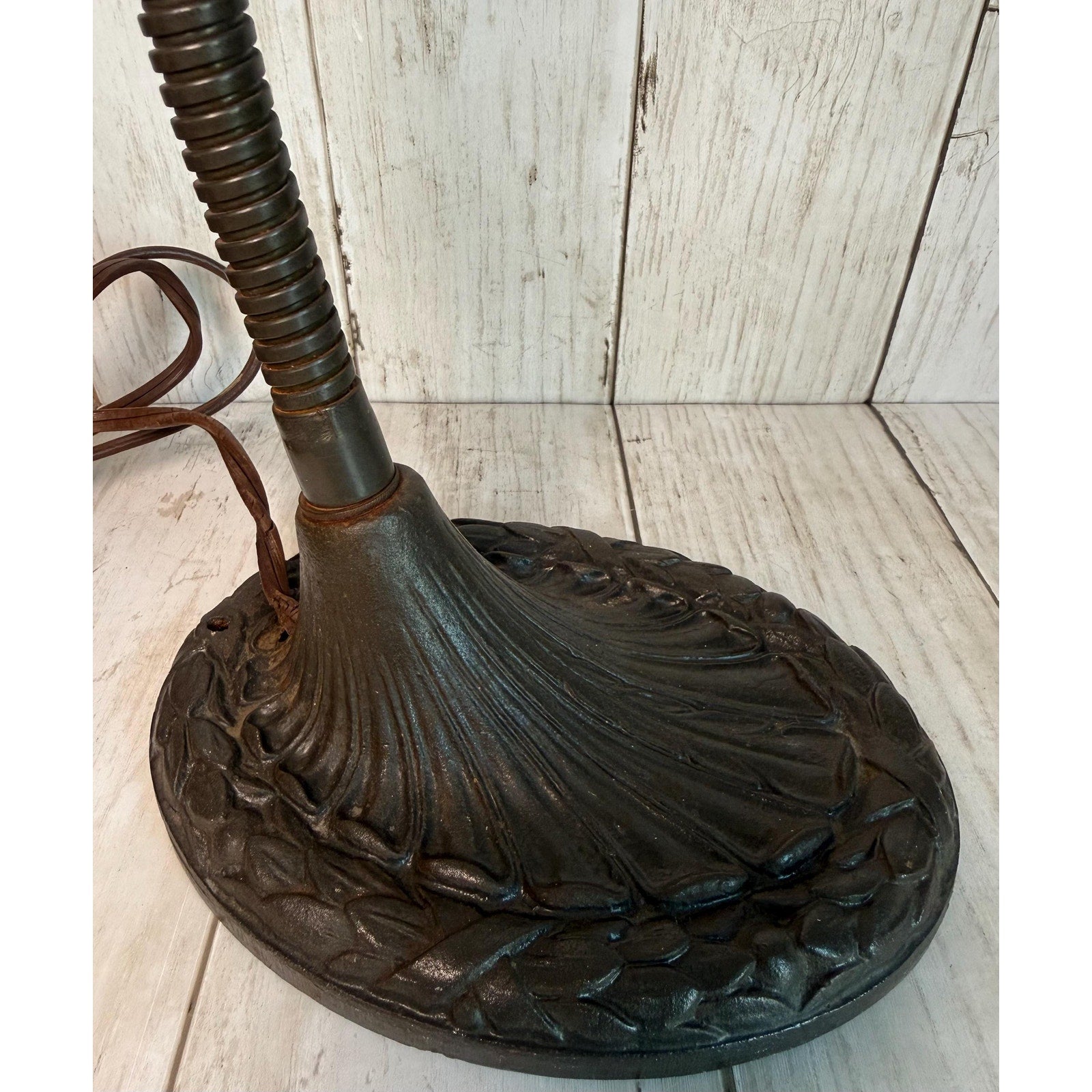 Iron Gooseneck Desk Lamp