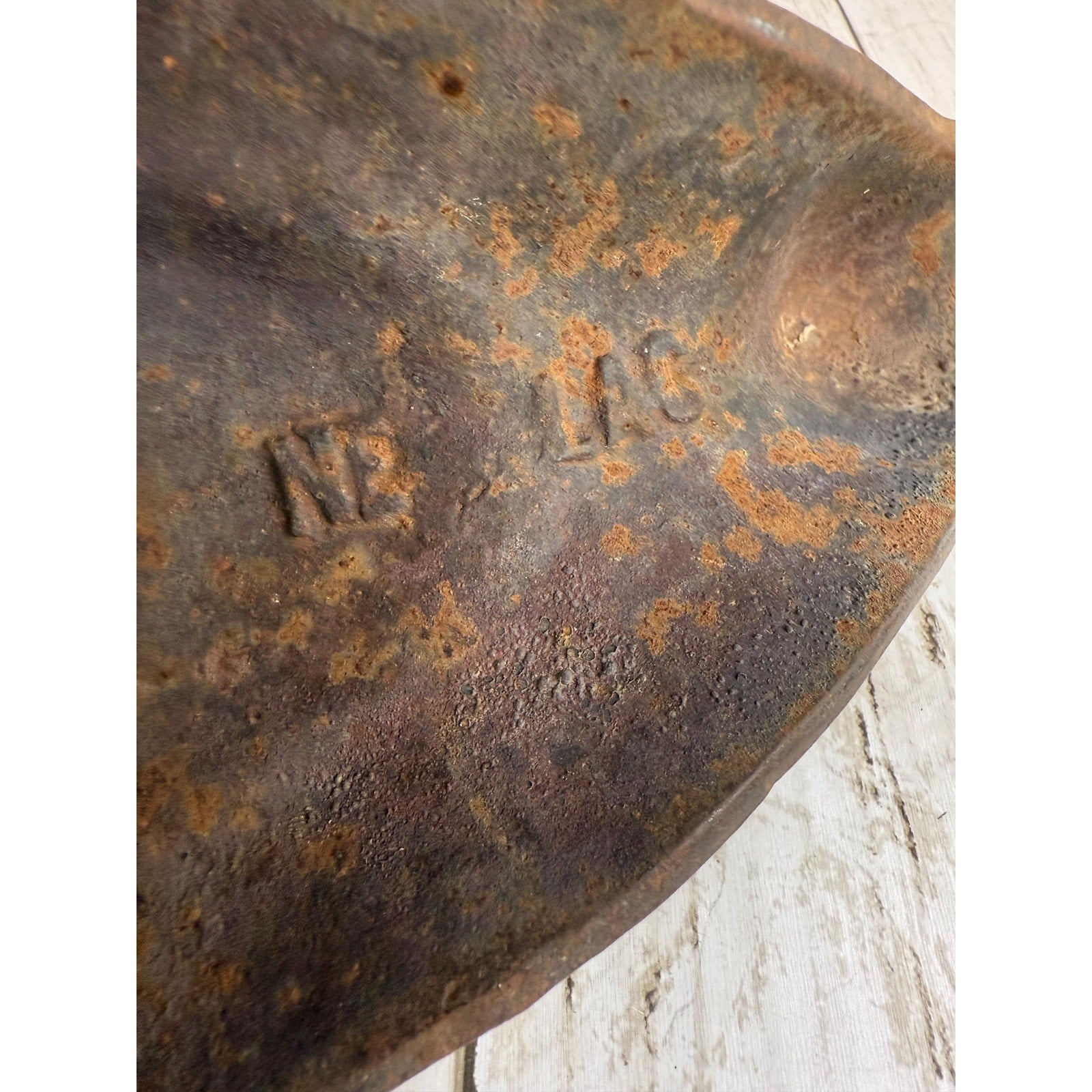 Cast iron Bathtub Claw Feet