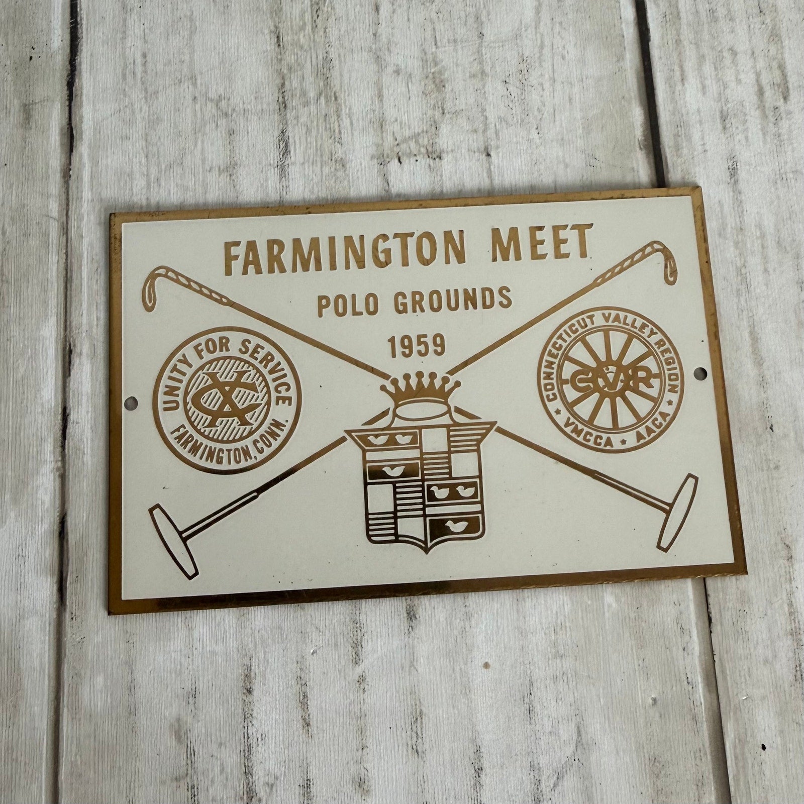 1959 Farmington Meet car grille plate/badge