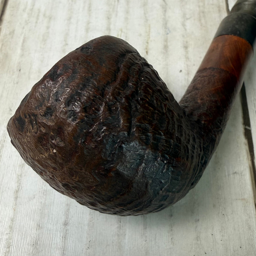 Rusticated Hjerte-Brier (Heart-Briar) Tobacco Pipe