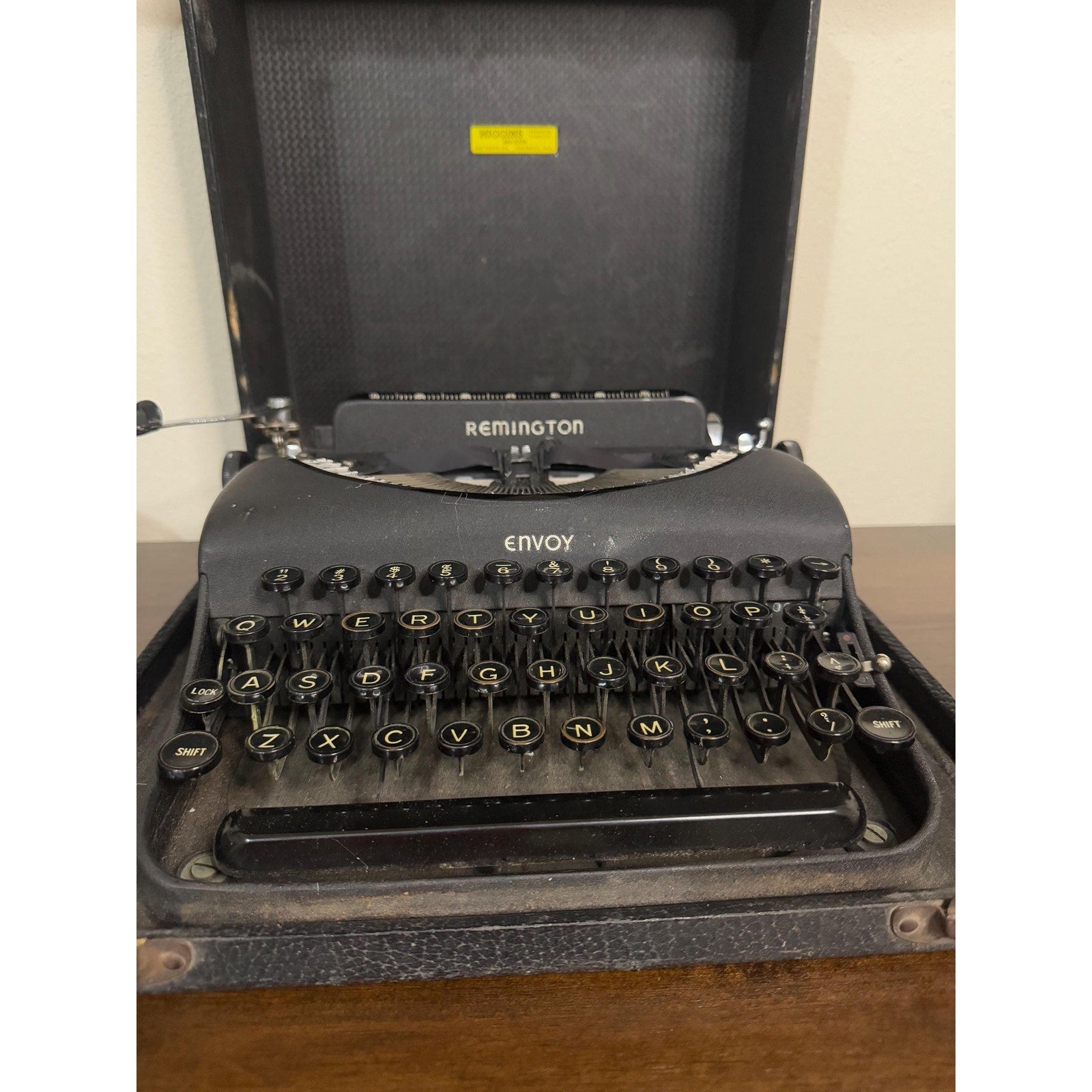 Remington Envoy 1940’s Typewriter and Case