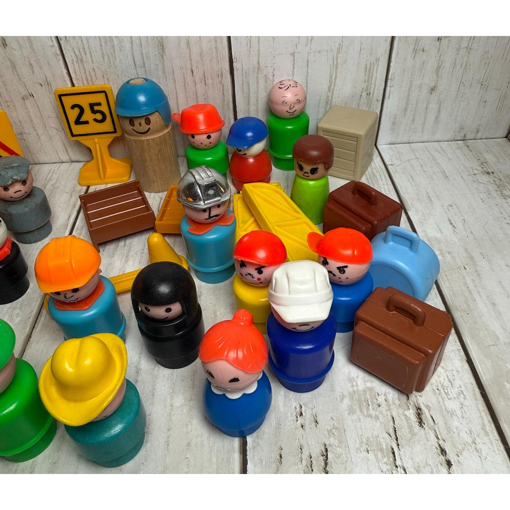 Lot of Fischer Price Little People