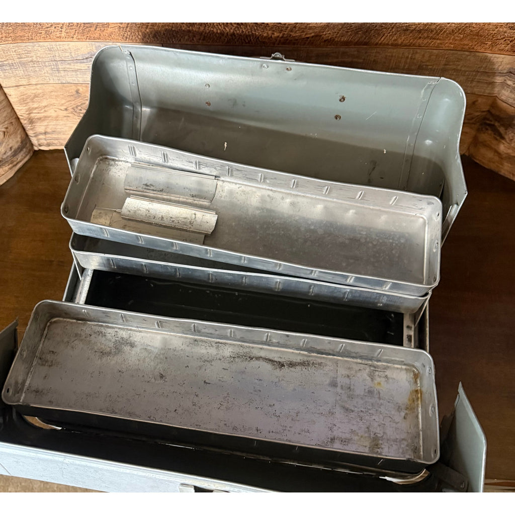 Simonsen Streamline Metal Tackle Box