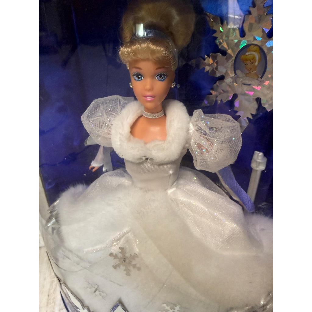 Disney Holiday Princess Cinderella, Special Edition 1996 Mattel 16090
