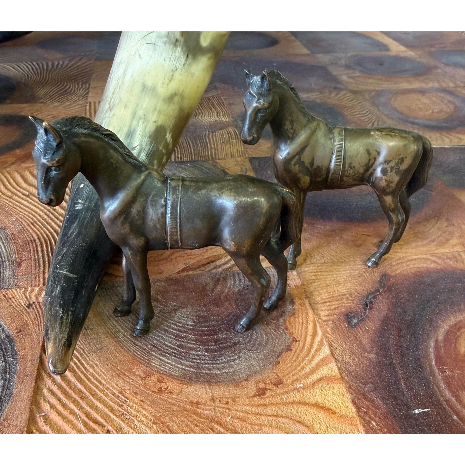 Pair of Jennings Brother Horse Figurines