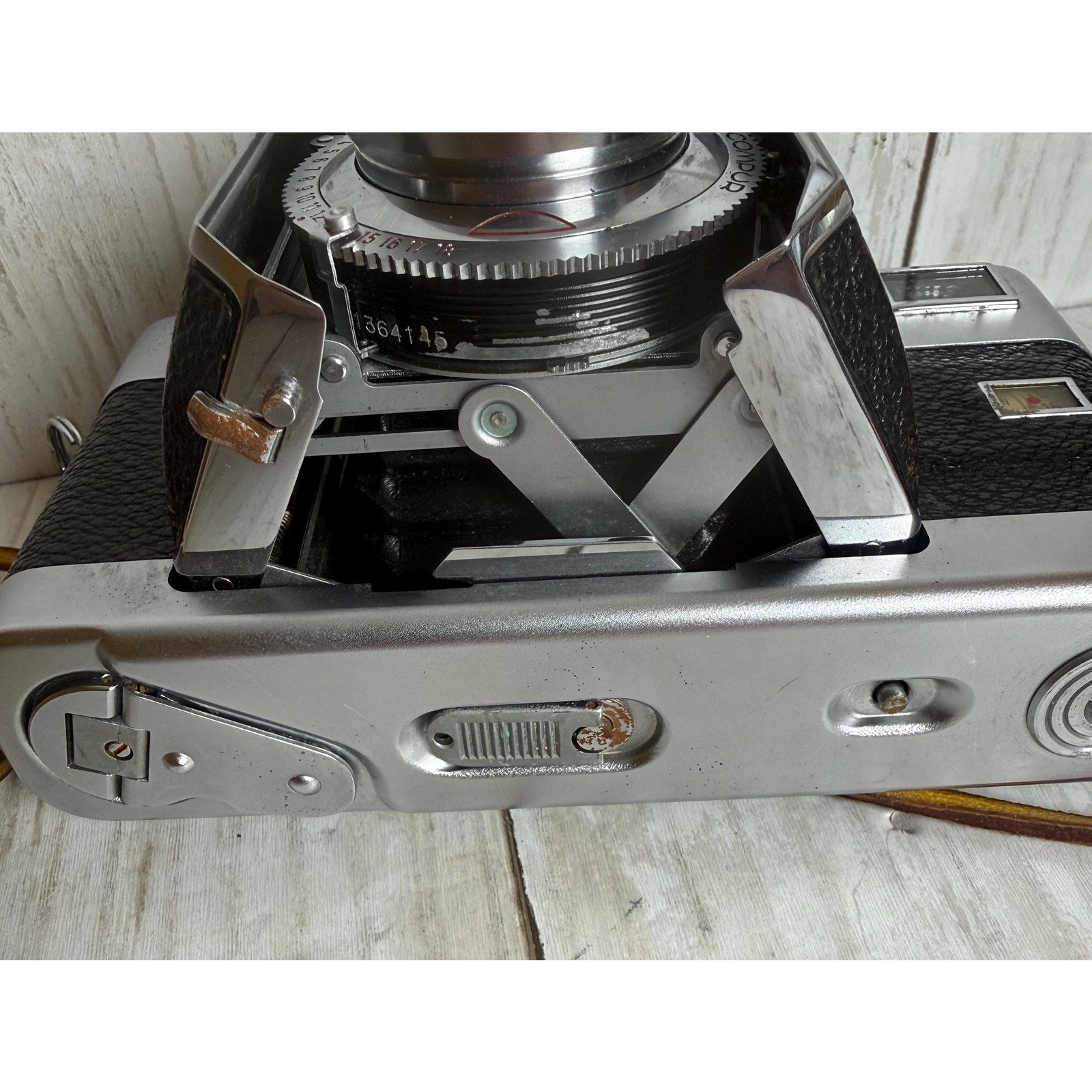 Voigtlander Vintessa 35 mm Camera - Untested