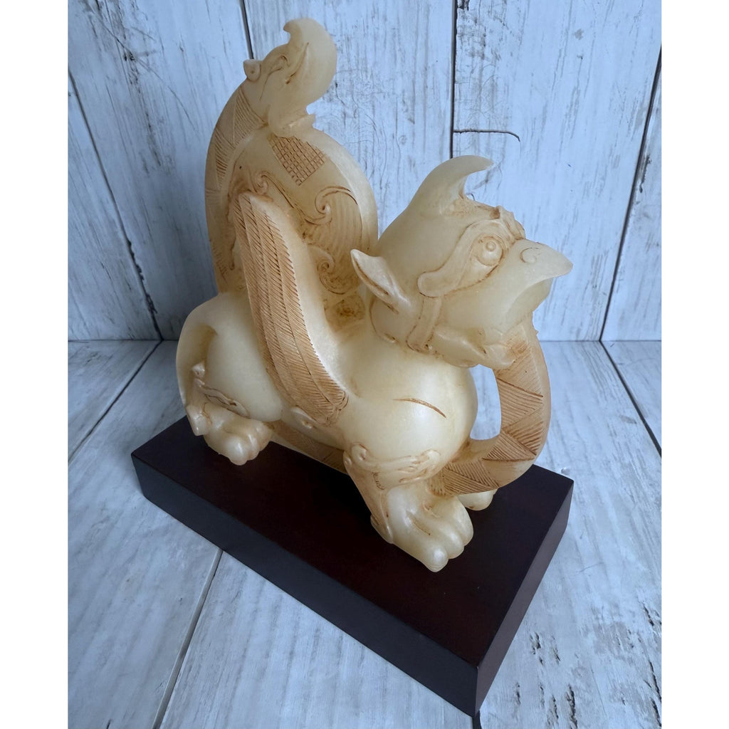 White Jade Carving of Judicial Yuan ‘Fa” Shuo-Wan-Joe-Zi