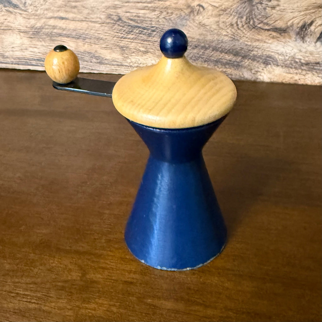 Peugeot "Grenoble" Manual Salt Mill