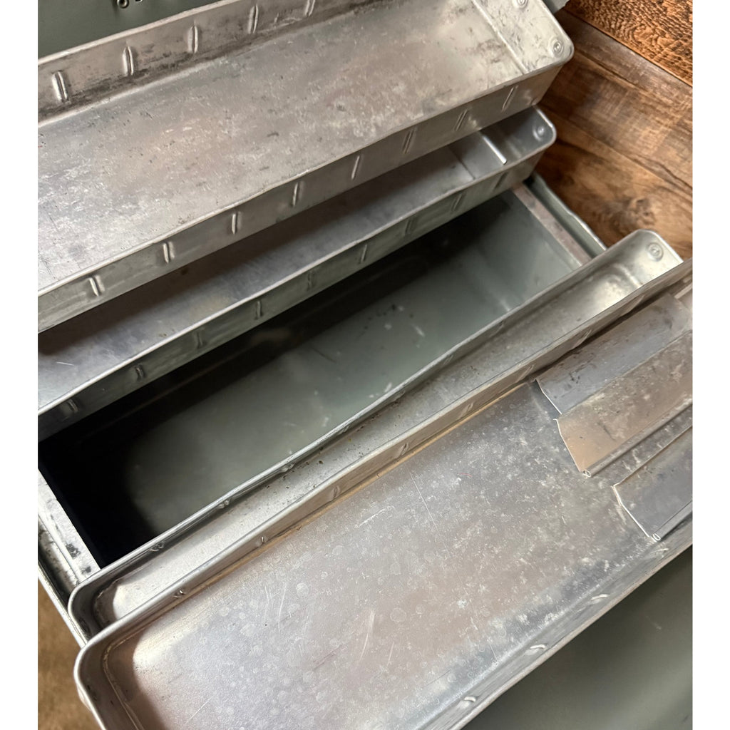 Simonsen Streamline Metal Tackle Box