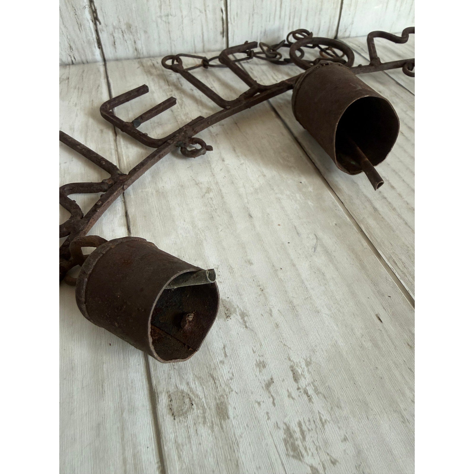 Vintage Rustic Welcome Cowbell Chime