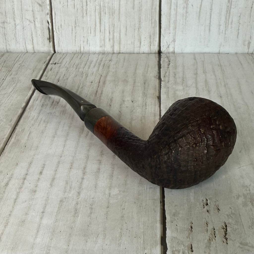 Rusticated Hjerte-Brier (Heart-Briar) Tobacco Pipe