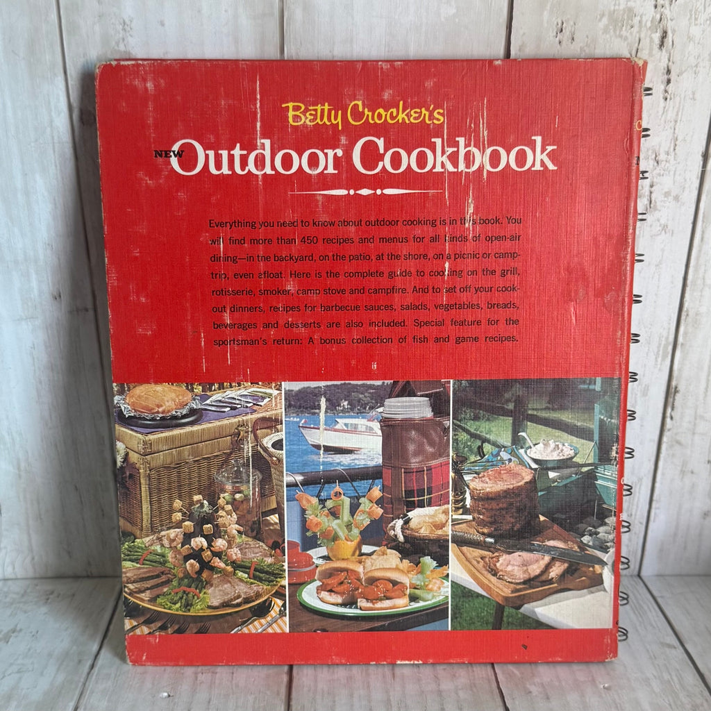 Betty Crockers Outdoor Cookbook: Barbeques