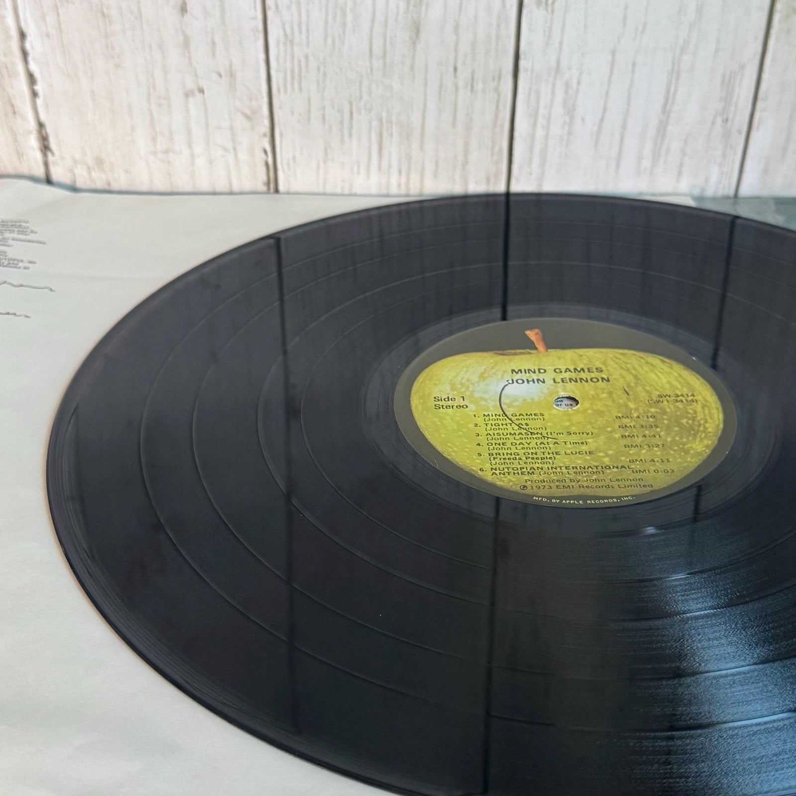 1973 John Lennon Mind Games Vinyl LP