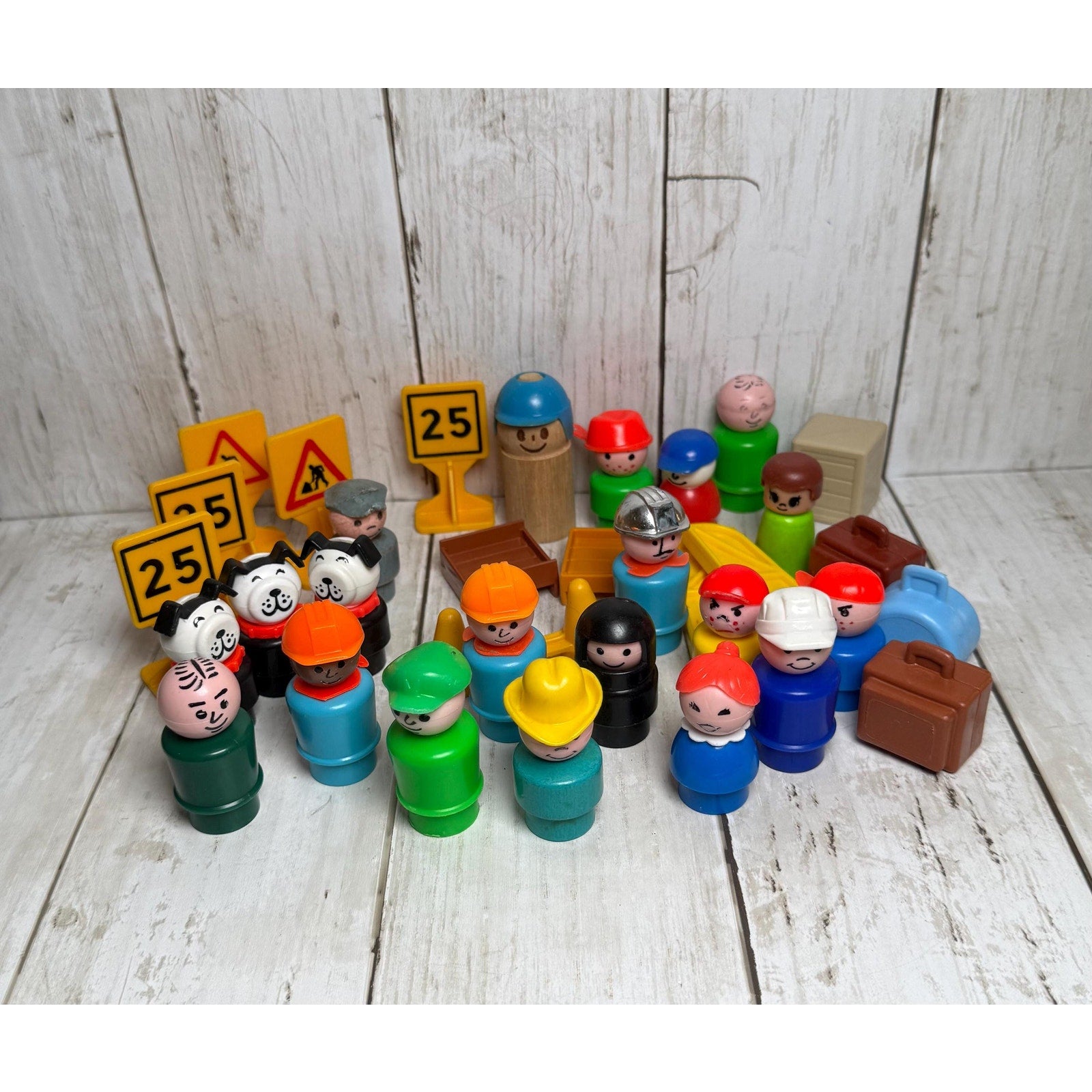Lot of Fischer Price Little People