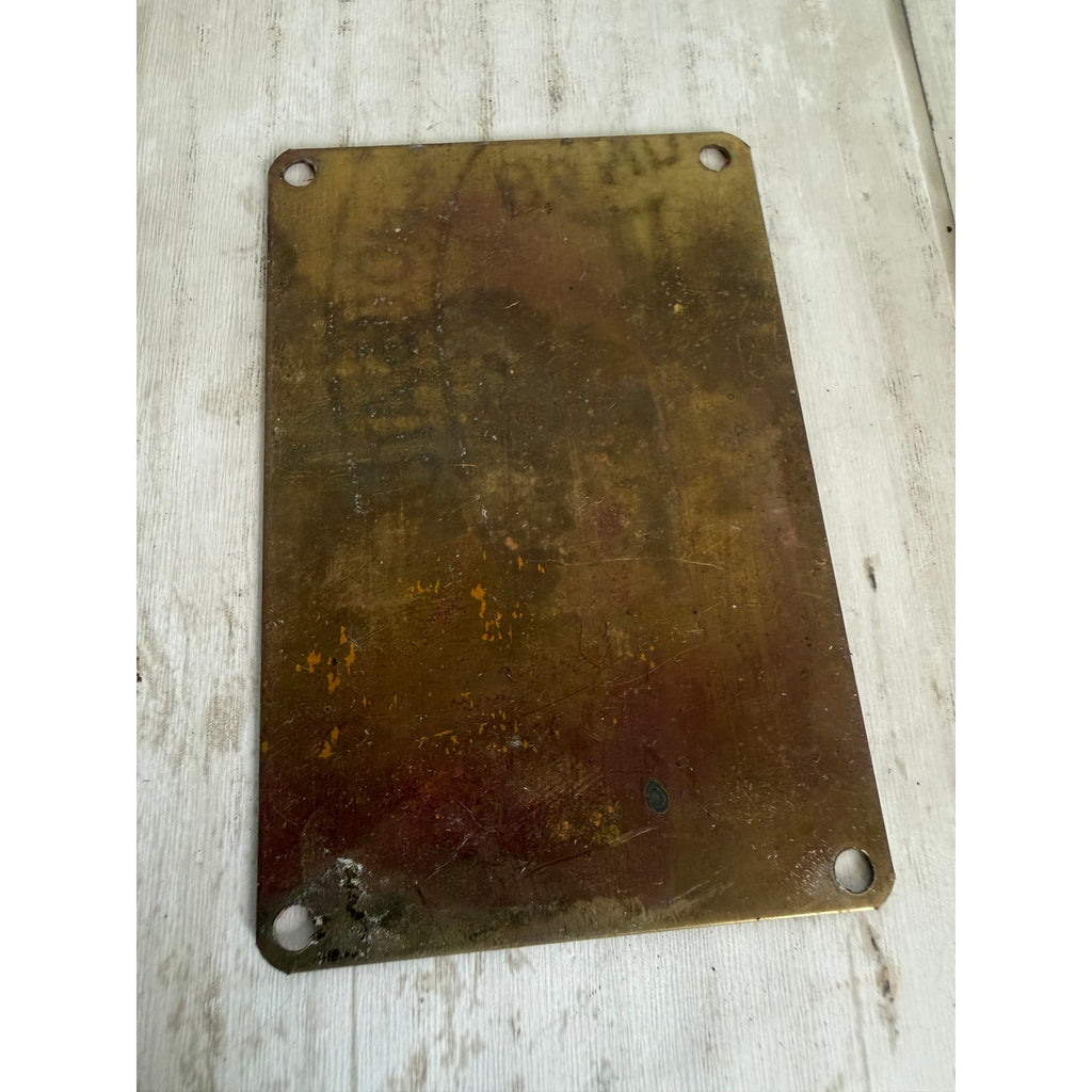 1961 Dash Plaque from the Connecticut Valley Region (VMCCA/AACA) for a Spring Meet held at William's House in Williamsburgh, Massachusetts, on April 9, 1961