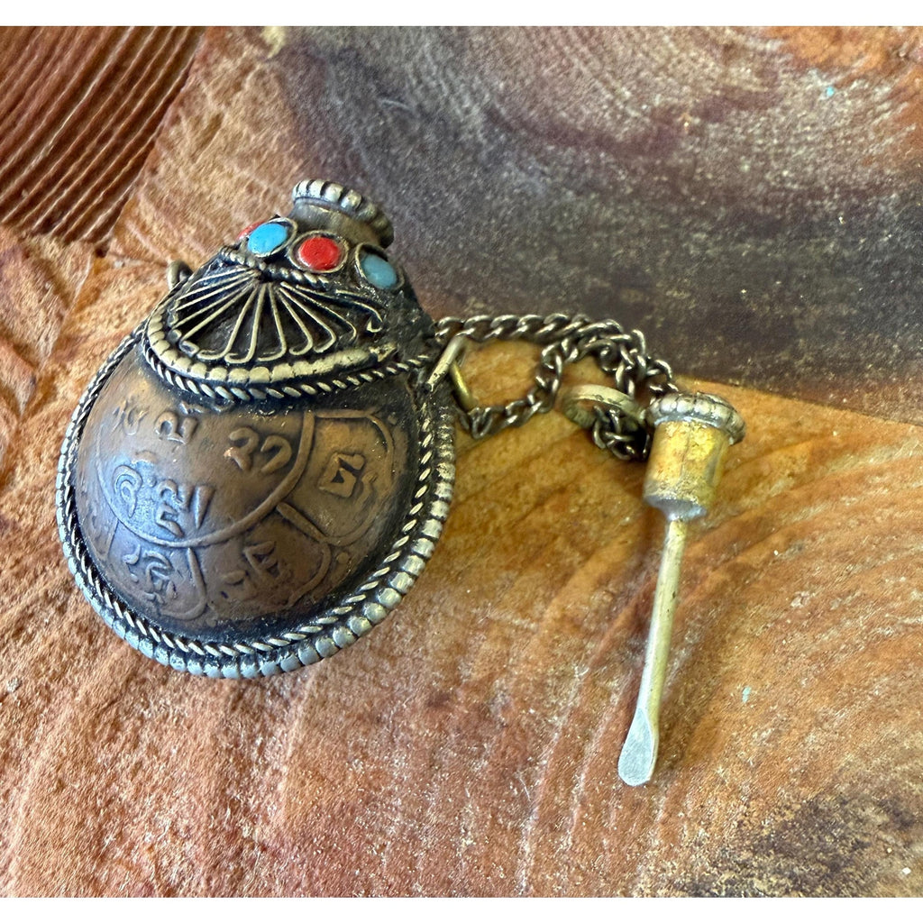 Antique Tibetan Snuff Bottle