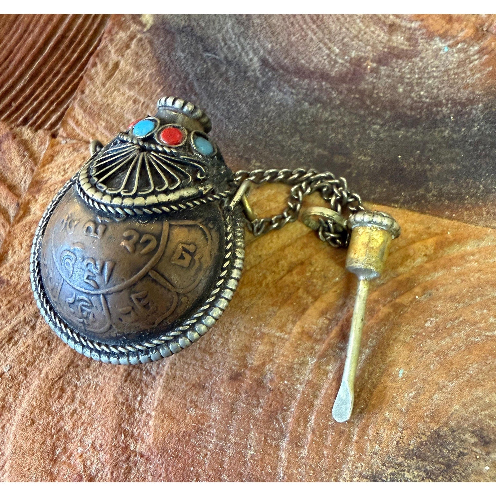 Antique Tibetan Snuff Bottle