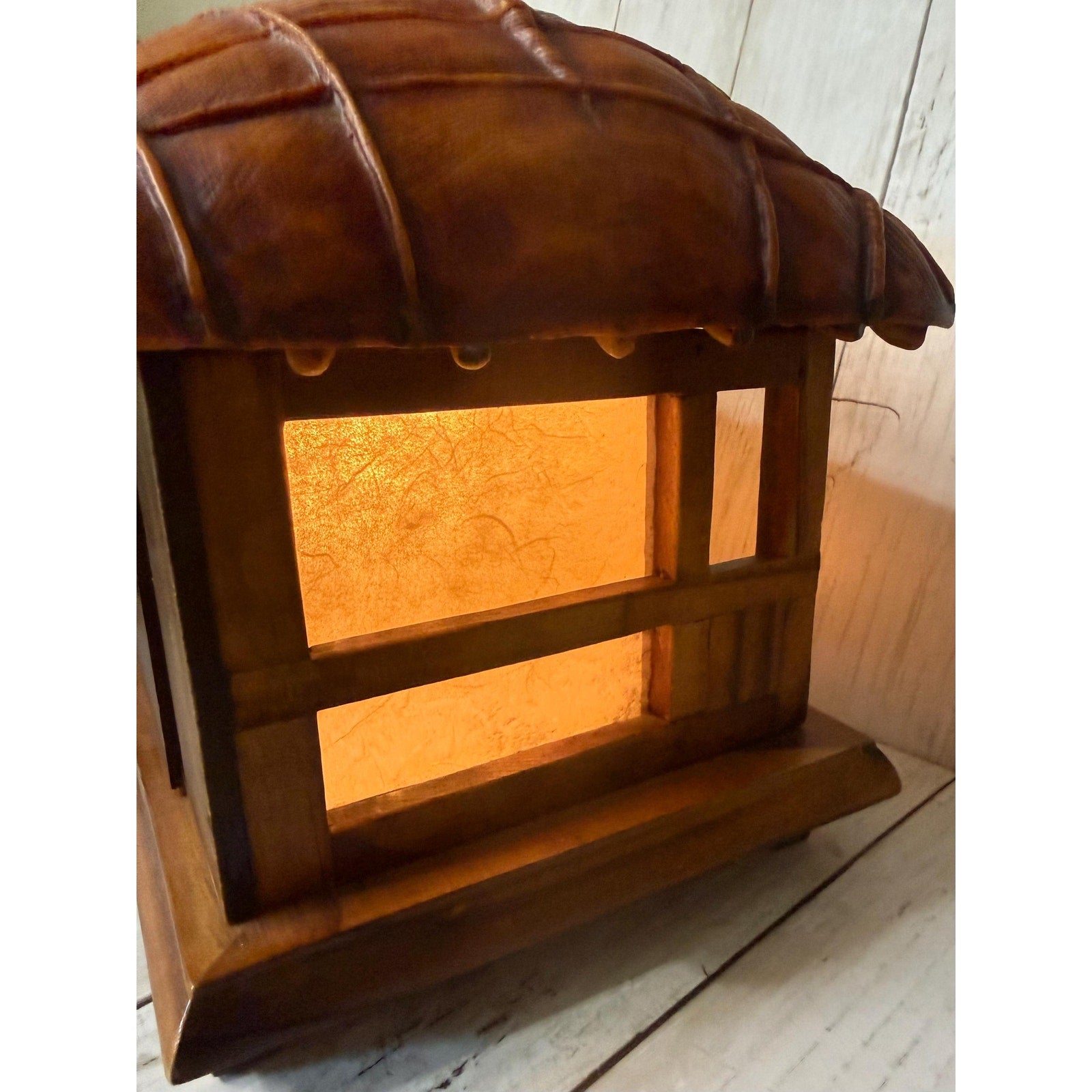 MCM Korean House Table Lamp