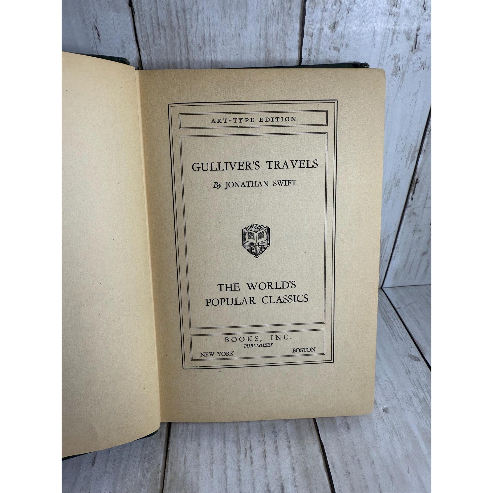 Gulliver's Travels by Jonathan Swift - Art-Type Edition (Hardcover)