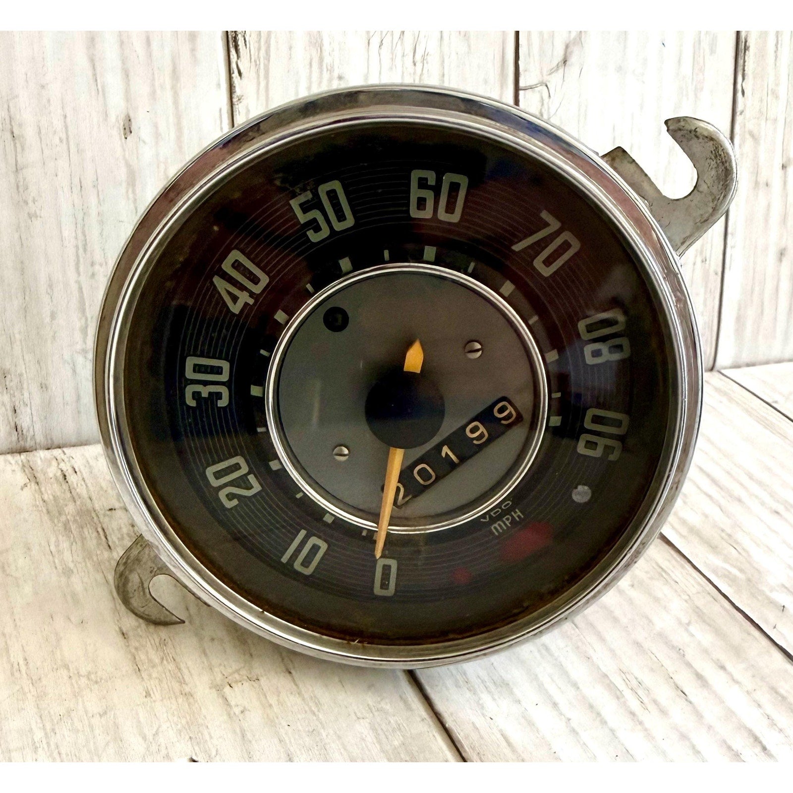 11957023c VDO VW Speedometer - Untested