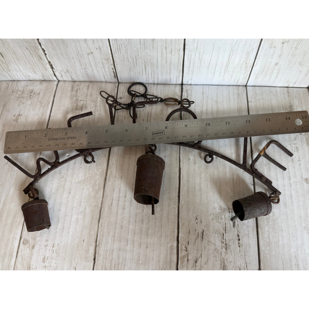 Vintage Rustic Welcome Cowbell Chime