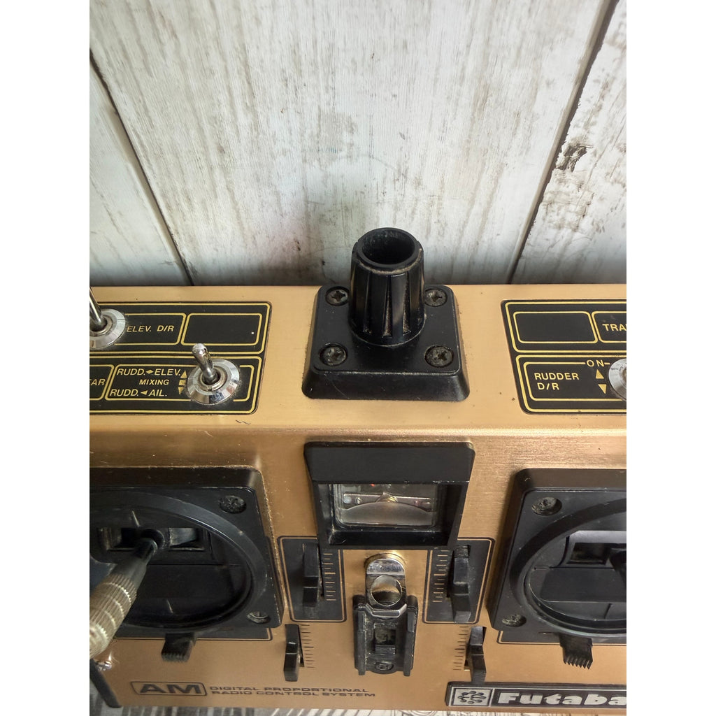 Futaba AM FP-T7FG/K Radio Controller