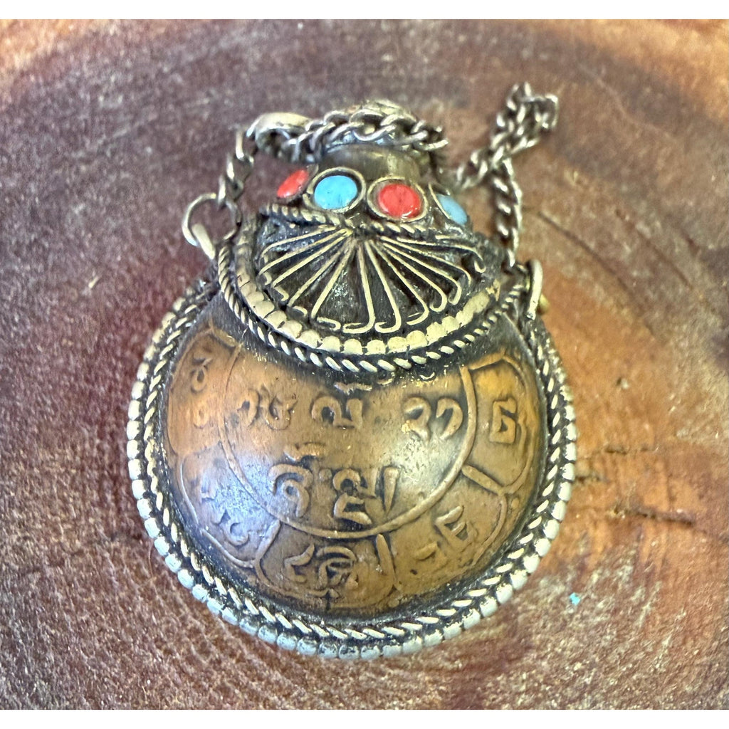 Antique Tibetan Snuff Bottle