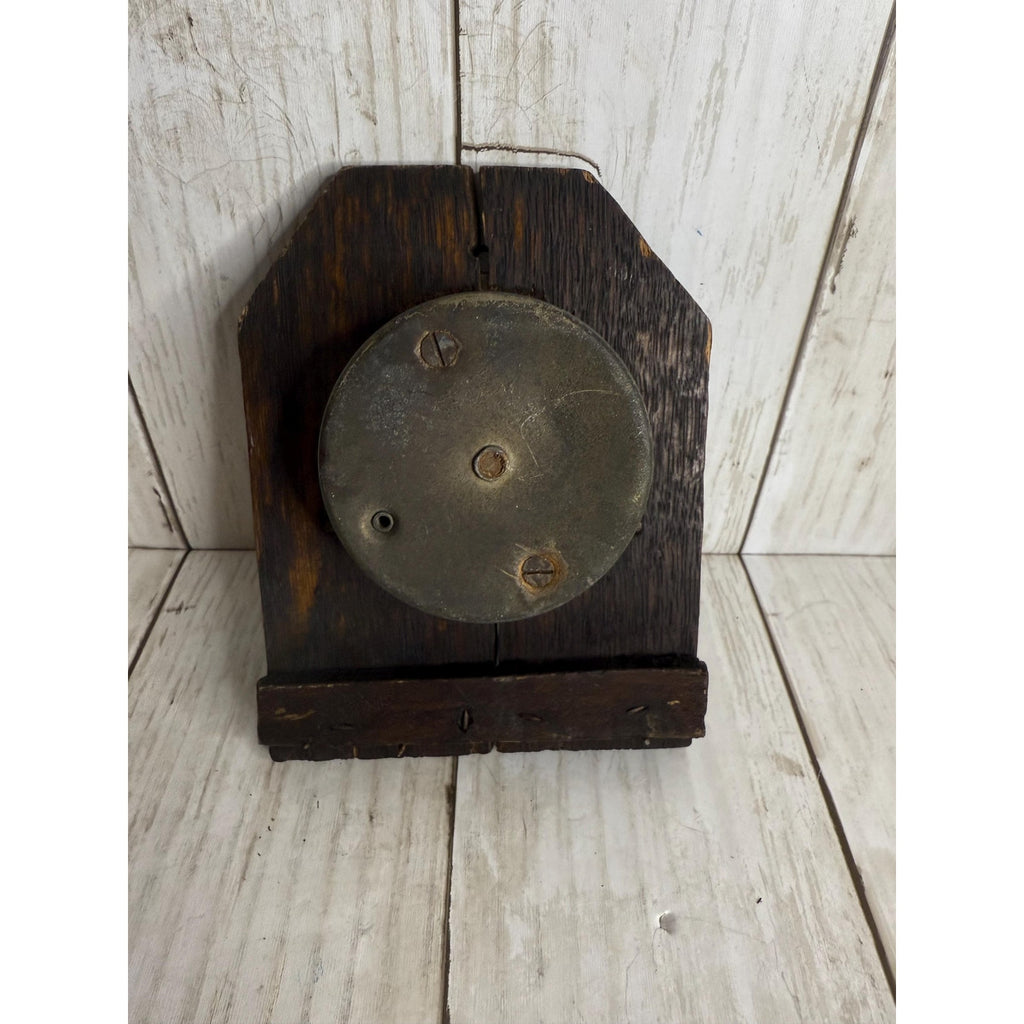 Keyless Auto Clock Company Decor