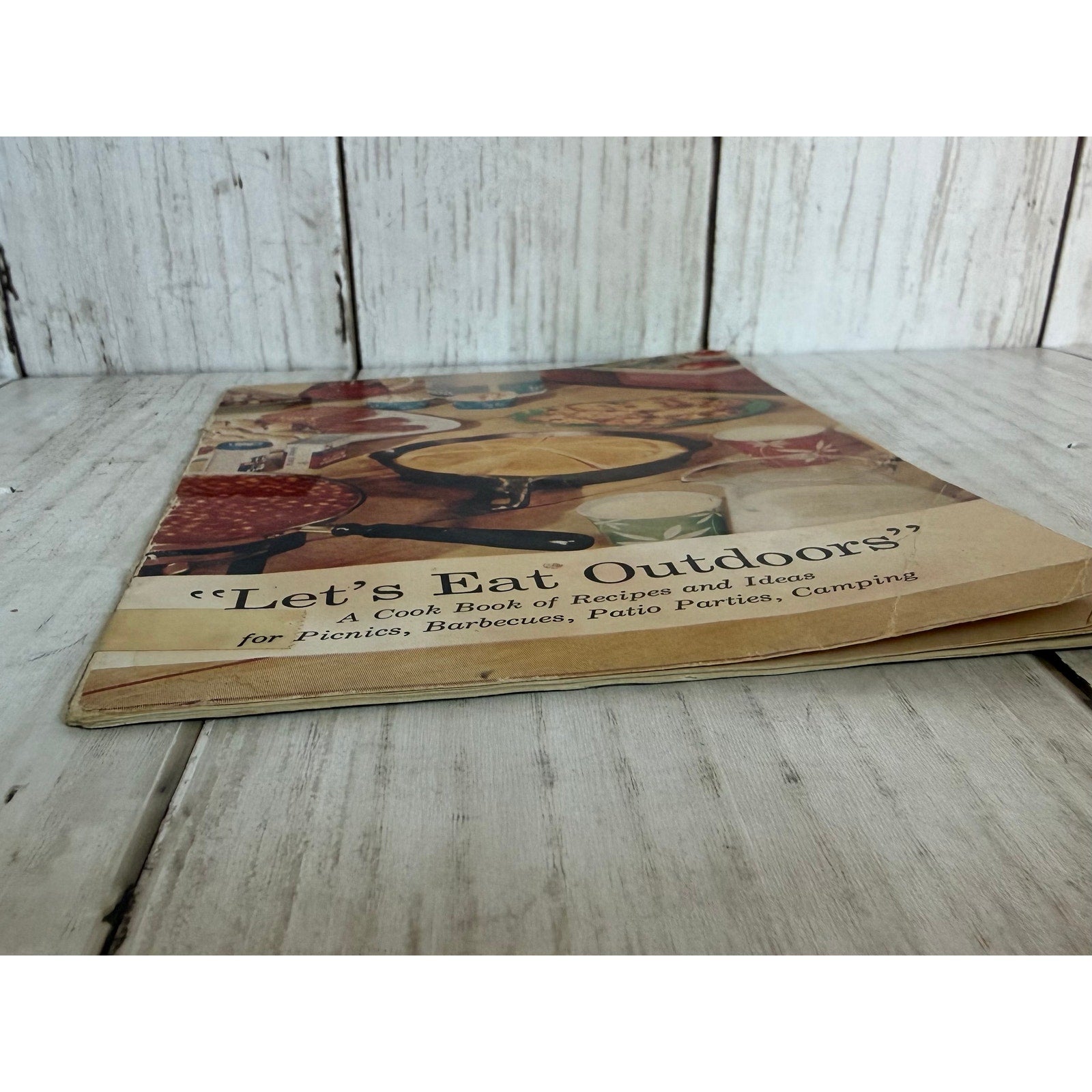 1950s promotional recipe booklet titled "Let's Eat Outdoors"