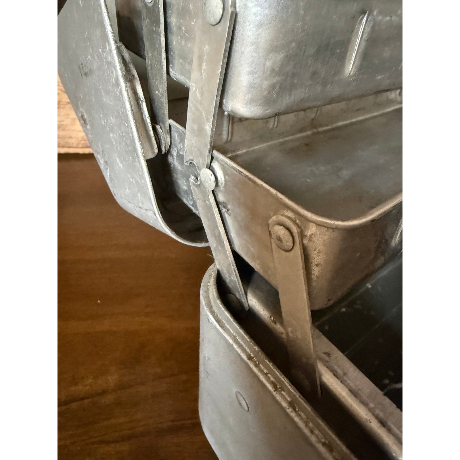 Simonsen Streamline Metal Tackle Box