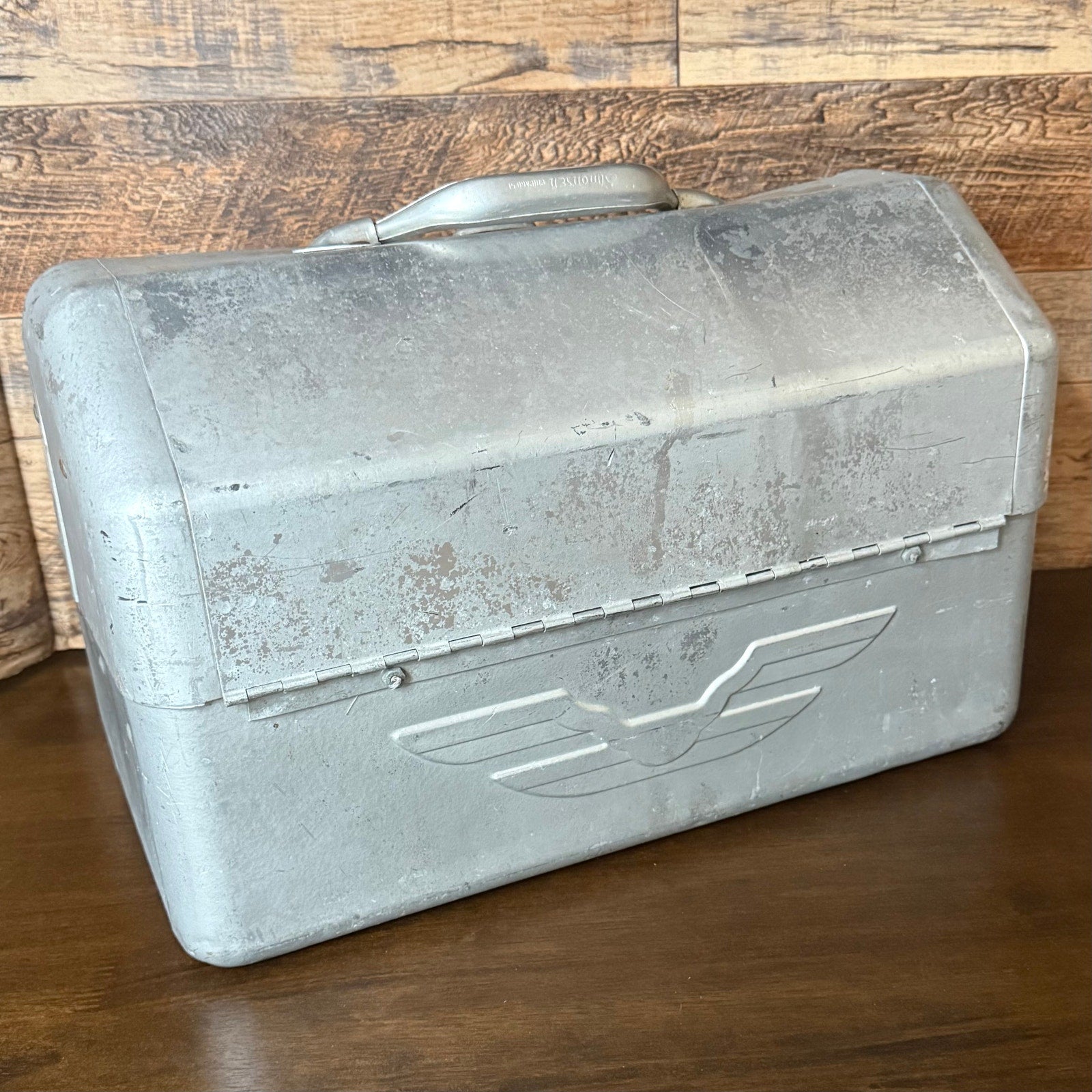 Simonsen Streamline Metal Tackle Box